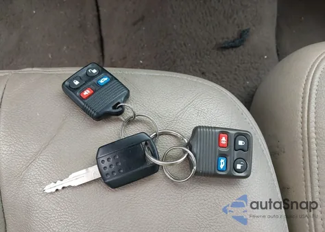 2004 Mercury Grand Marquis Ls from USA, damaged, VIN 2MEFM75W94X640167